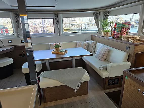 Lagoon 46 in Mallorca / Palma de Mallorca / Marina Naviera Balear - Photo 3