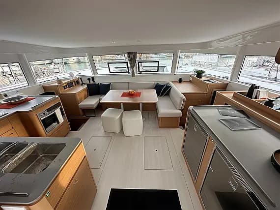 Excess 14 in Rome / Marina di Nettuno - Photo 2