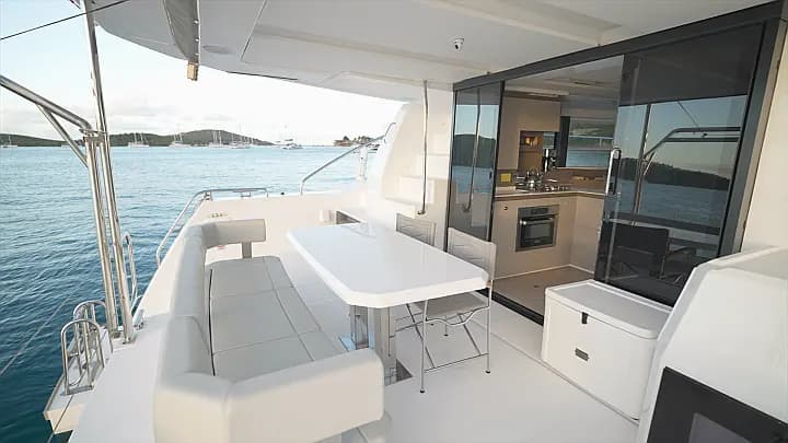 Leopard 40 PC in Tortola / Road Town / Wickhams Cay II Marina - Photo 5