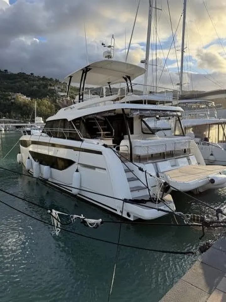 Prestige M48 in Sicily / Giardini Naxos / Porto di Giardini - Photo 4