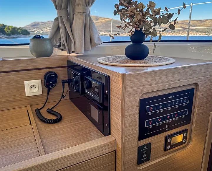 Lagoon 43 in Seget Donji / Marina Baotić - Photo 4