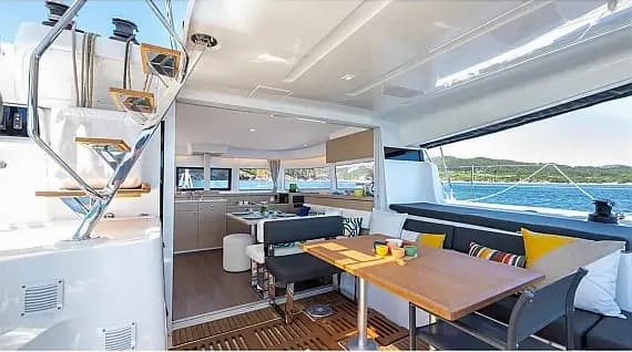 Lagoon 43 in Papeete, Tahiti / Papeete - Photo 2