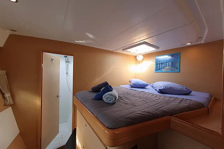 Lagoon 420 in Athens / Alimos Marina - Photo 5