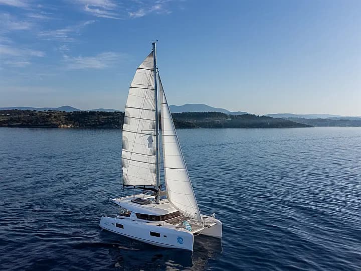Lagoon 42 in Porto Heli - Photo 4