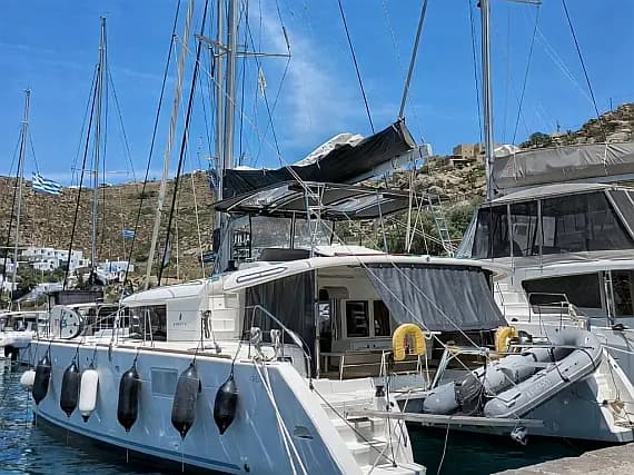Lagoon 450 Fly in Mykonos / Tourlos Marina - Photo 1