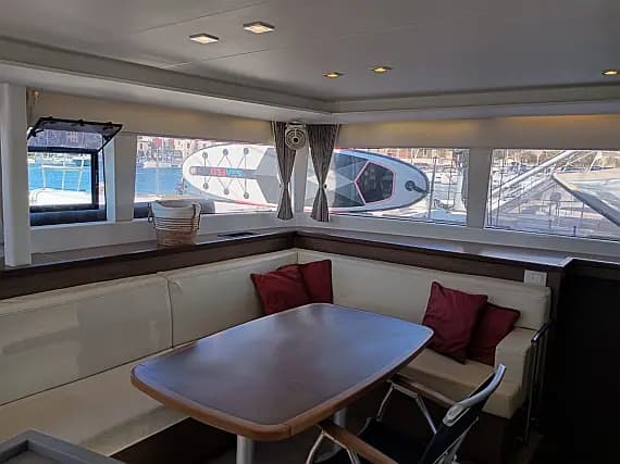 Lagoon 450 Fly in Mykonos / Tourlos Marina - Photo 3