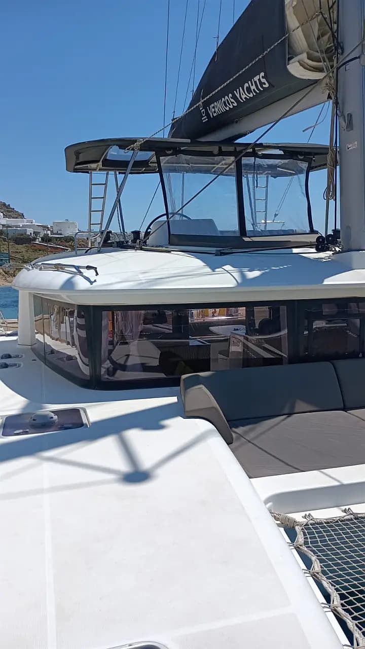 Lagoon 450 Fly in Mykonos / Tourlos Marina - Photo 3