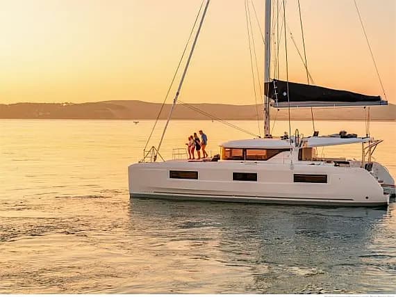 Lagoon 46 in Sicily / Capo d'Orlando Marina - Photo 1
