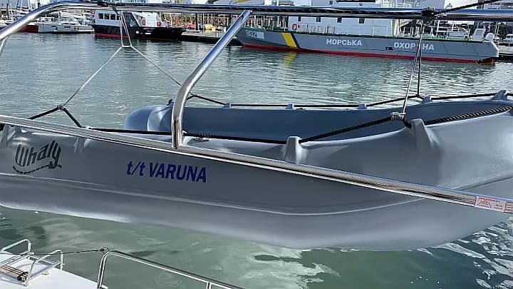 Lagoon 42 in Eden Island / Mahe, Victoria / Eden Island Marina - Photo 3