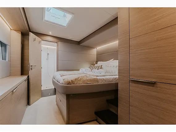 Lagoon 55 in Kaštel Gomilica / Marina Kaštela - Photo 2