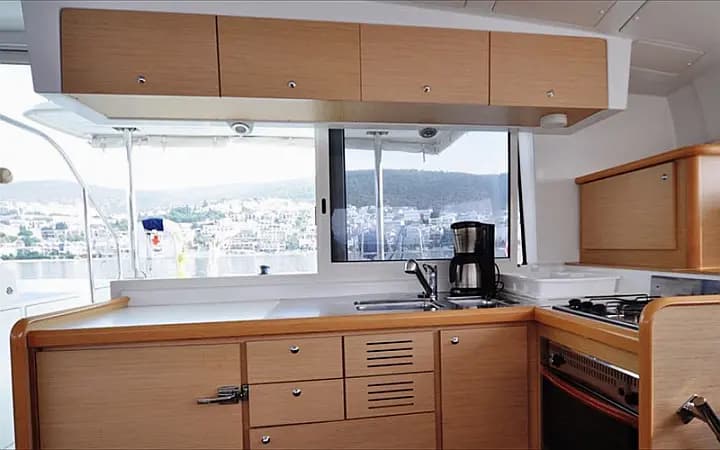 Lagoon 421 in Bodrum Marina - Photo 4
