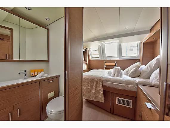 Lagoon 620 in Split / Port of Split / West Harbour - Photo 3