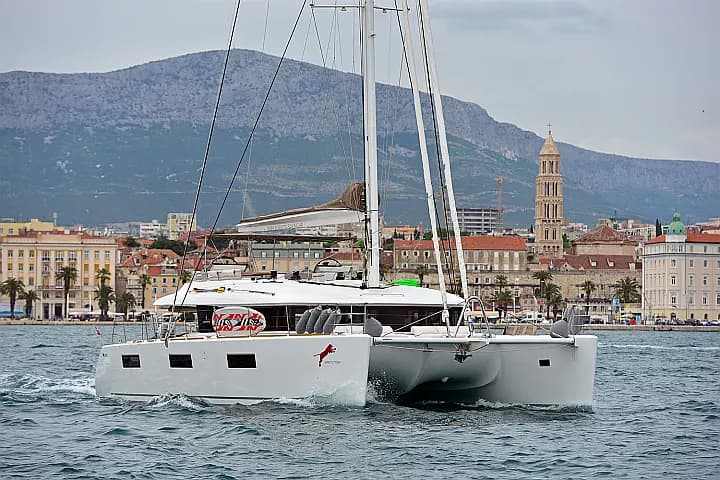 Lagoon 620 in Split / Port of Split / West Harbour - Photo 5