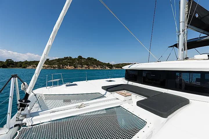 Lagoon 46 in Lefkada / Port of Lefkas - Photo 4