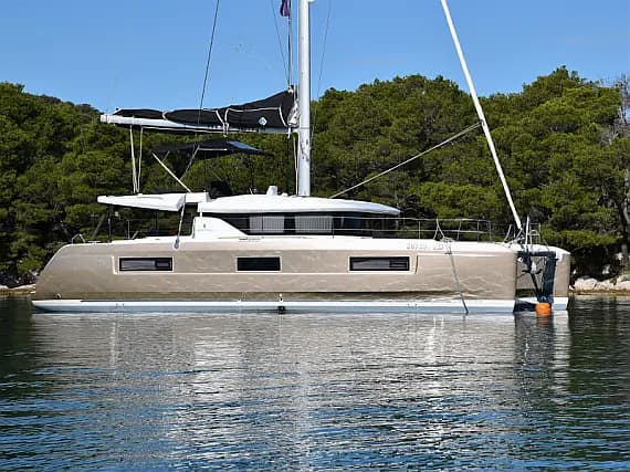 Lagoon 46 in Sukošan / D-Marin Dalmacija Marina - Photo 1