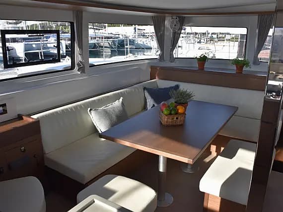Lagoon 46 in Sukošan / D-Marin Dalmacija Marina - Photo 2