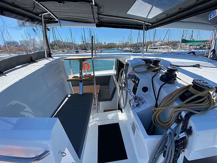 Isla 40 in Portimao / Marina de Portimao - Photo 3