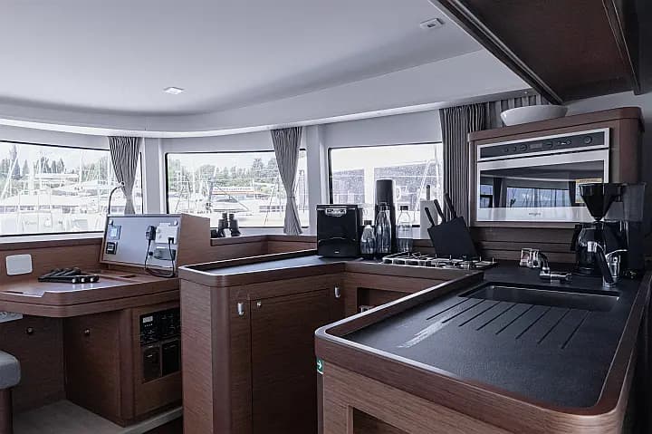 Lagoon 42 in Rogoznica / Marina Frapa - Photo 5