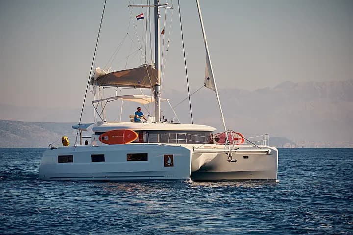 Lagoon 46 in Trogir / SCT Marina Trogir - Photo 3