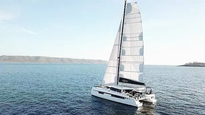 Nautitech 48 Open in Lavrion / Olympic Marina - Photo 3