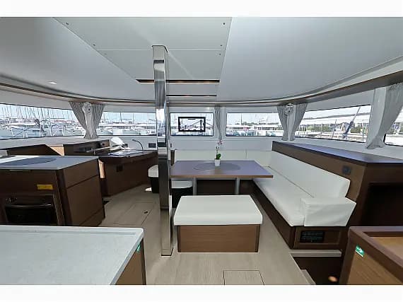 Lagoon 46 in Sukošan / D-Marin Dalmacija Marina - Photo 2