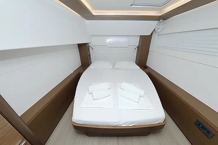 Lagoon 46 in Sukošan / D-Marin Dalmacija Marina - Photo 4