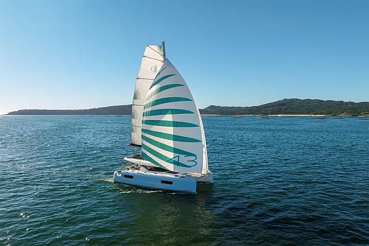 Lagoon 43 in Sicily / Furnari / Marina Portorosa - Photo 5