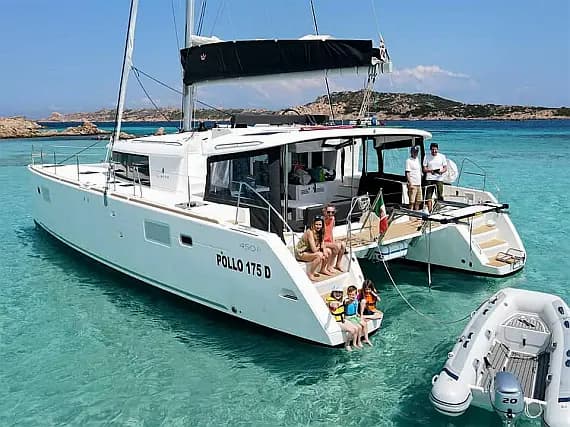 Lagoon 450 Fly in Sardinia / Porto Pollo / Porto di Porto Pollo - Photo 1
