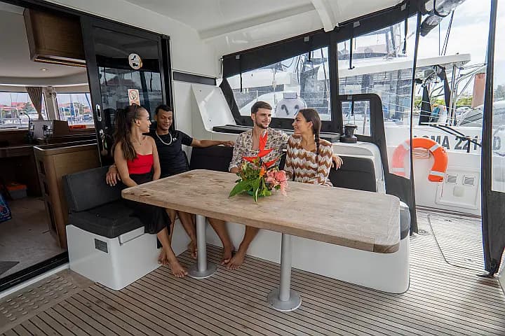 Lagoon 42 in Eden Island / Mahe, Victoria / Eden Island Marina - Photo 4
