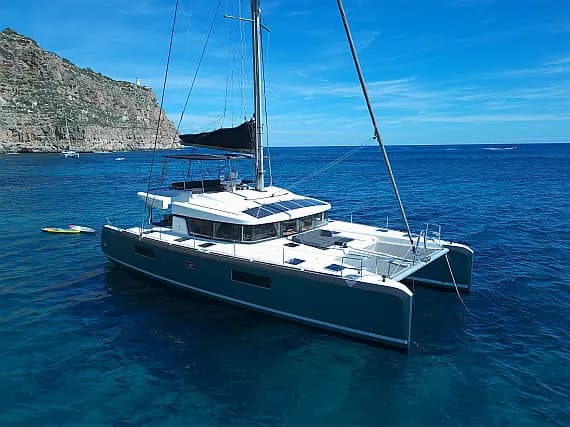 Lagoon 52 in Ibiza / Santa Eulària des Riu / Marina Santa Eulalia - Photo 1