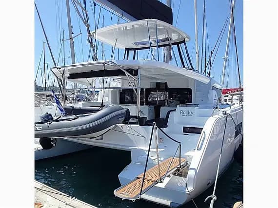 Lagoon 46 in Lavrion / Olympic Marina - Photo 1