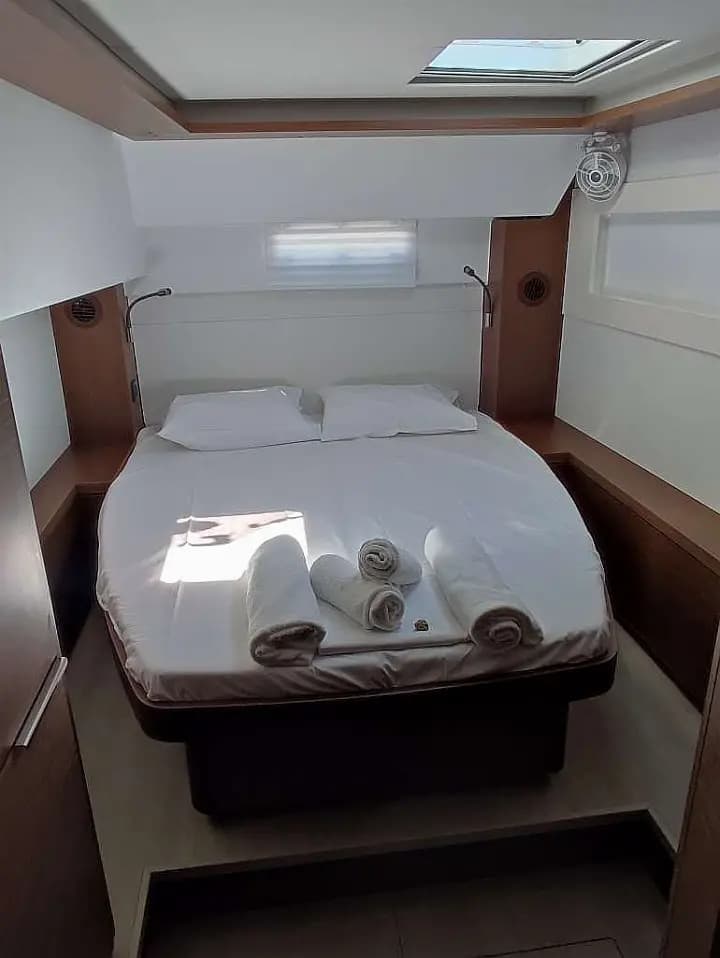 Lagoon 46 in Lavrion / Olympic Marina - Photo 3