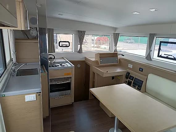 Lagoon 40 in Volos / Port of Volos - Photo 2