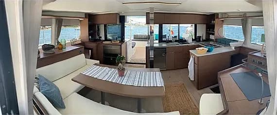 Lagoon 46 in Ibiza / Sant Antoni de Portmany Port - Photo 2