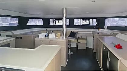 Dufour Catamaran 48 in Mykonos / Tourlos Marina - Photo 2