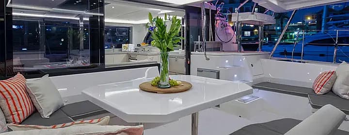 Leopard 45 in Piraeus / Marina Zeas - Photo 4