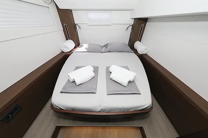 Lagoon 46 in Sukošan / D-Marin Dalmacija Marina - Photo 3