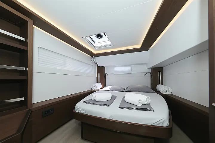 Lagoon 46 in Sukošan / D-Marin Dalmacija Marina - Photo 4