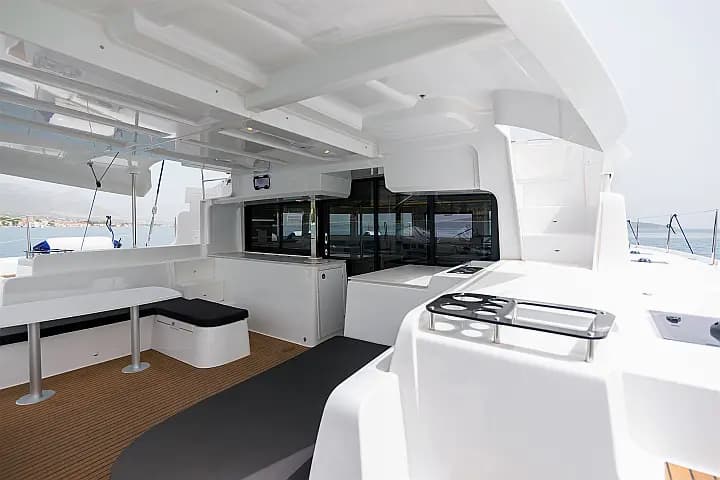 Lagoon 46 in Kaštel Gomilica / Marina Kaštela - Photo 4