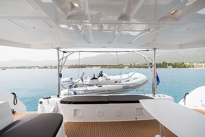 Lagoon 46 in Kaštel Gomilica / Marina Kaštela - Photo 4