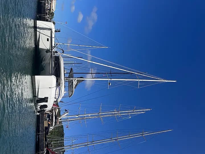 Lagoon 55 in Sardinia / Portisco / Cala dei Sardi - Photo 3
