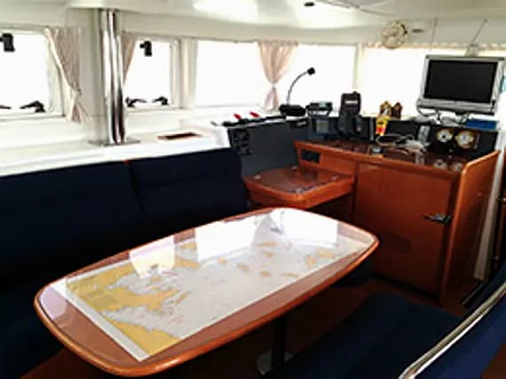 Lagoon 440 in Athens / Alimos Marina - Photo 2