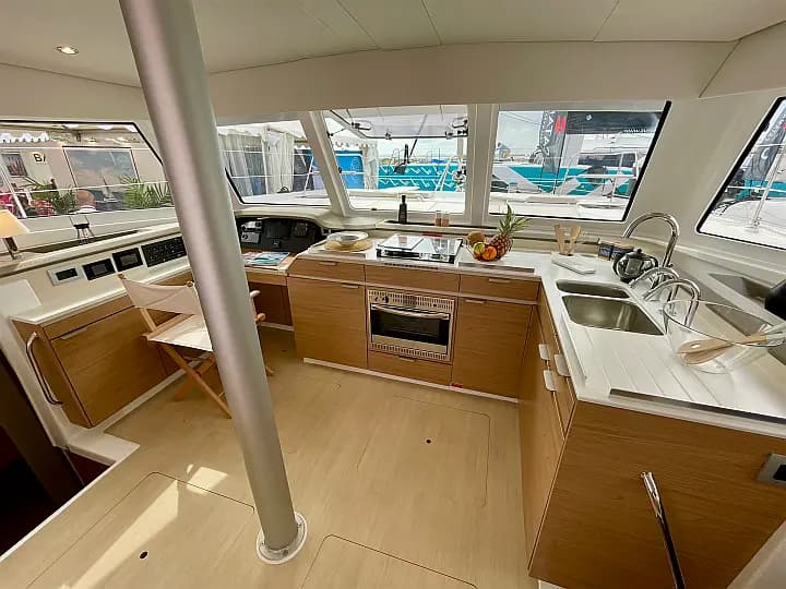 Bali Catspace in Saint-Mandrier-sur-Mer / Port Pin Rolland - Photo 5