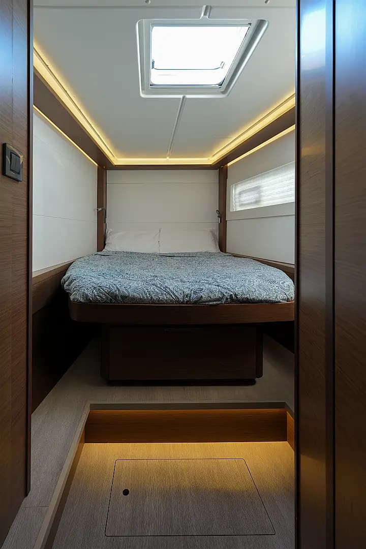 Lagoon 46 in Salerno - Photo 3