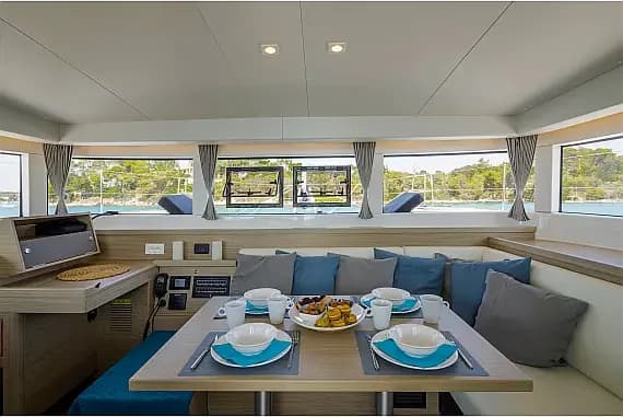 Lagoon 40 in Porto Heli - Photo 3