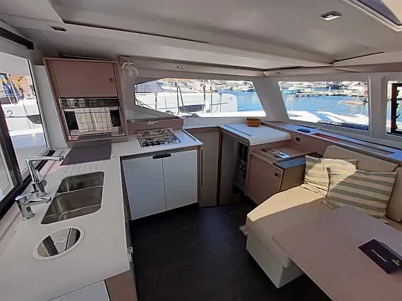 Isla 40 in Rhodes New Marina - Photo 3