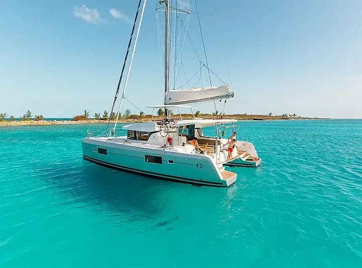 Lagoon 42 in Corsica / Propriano / Port of Propriano - Photo 4