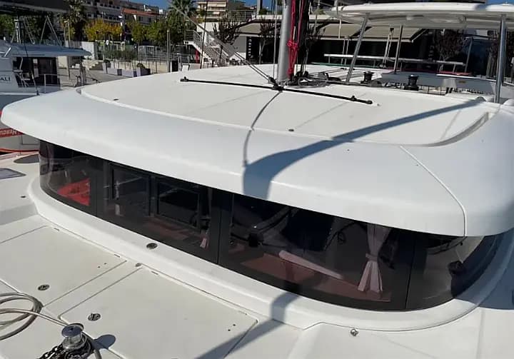 Lagoon 42 in Lavrion Main Port - Photo 3