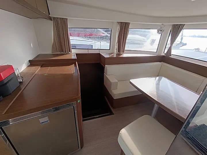 Lagoon 42 in Lavrion Main Port - Photo 5