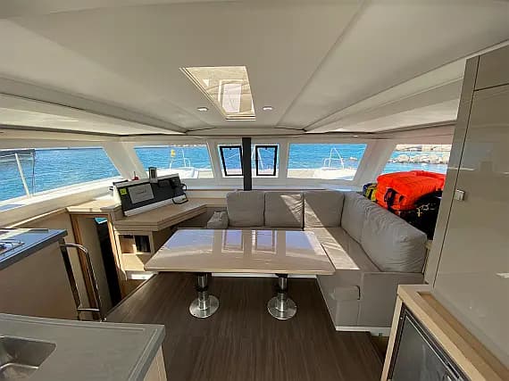 Lucia 40 in Ibiza / Marina Port Ibiza - Photo 2